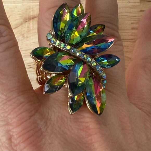 Vine Marquis Stone Aurora Borealis Green Stretch Statement Ring Size 7-8 - Picture 3 of 13